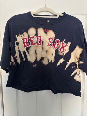 Majestic Navy Bleach-Effect Red Sox Crop Top